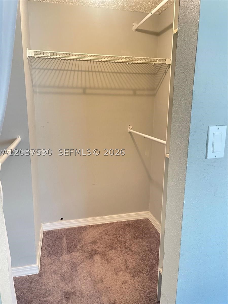 VILLAGE TOWNHOUSE POMPANO - Residential
