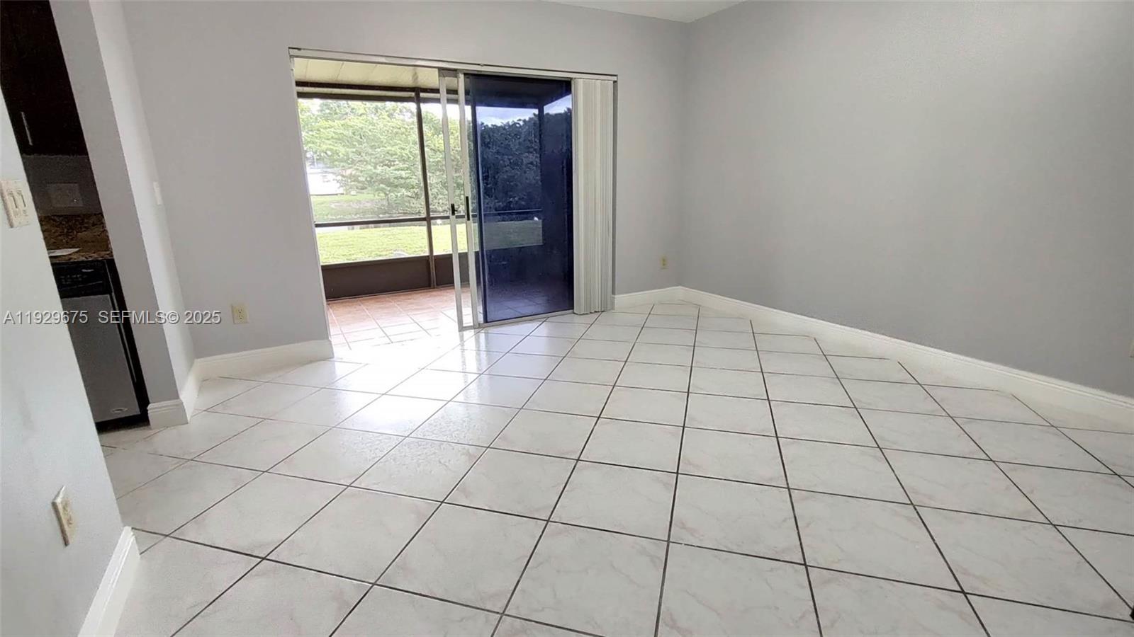 FLAMINGO GARDENS - Residential Lease