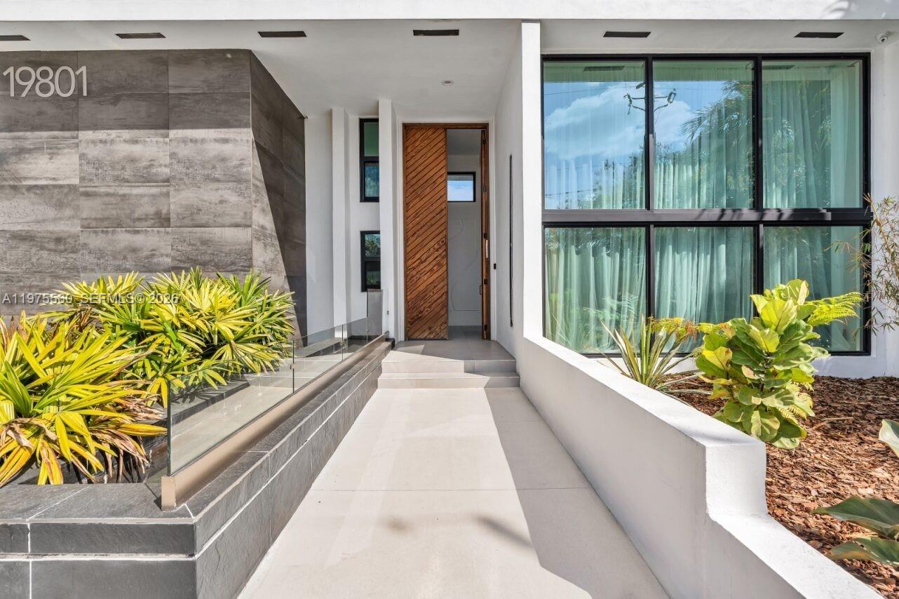 RAINTREE LAKE SEC THREE - Residential