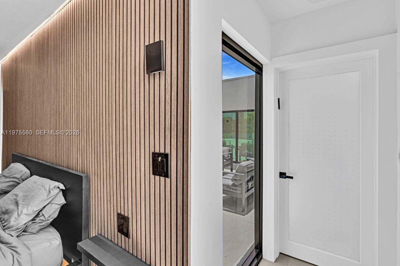 RAINTREE LAKE SEC THREE - Residential