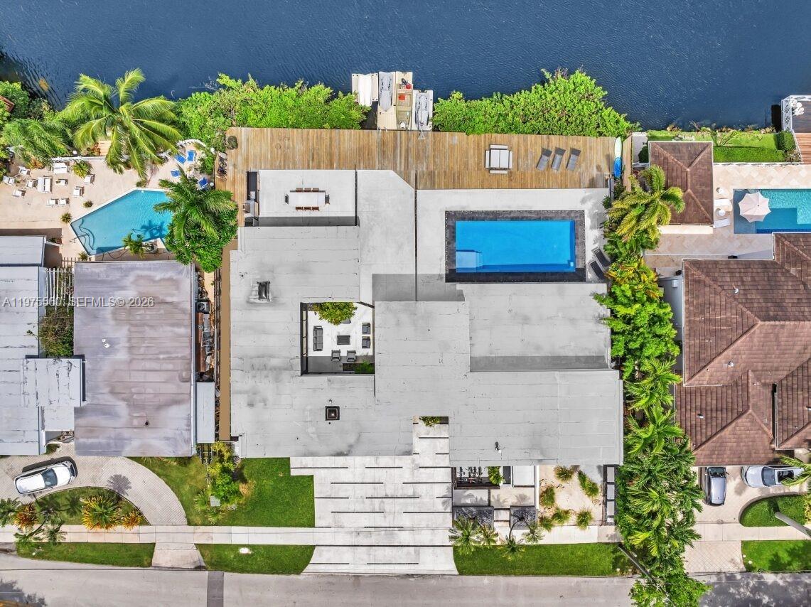 RAINTREE LAKE SEC THREE - Residential