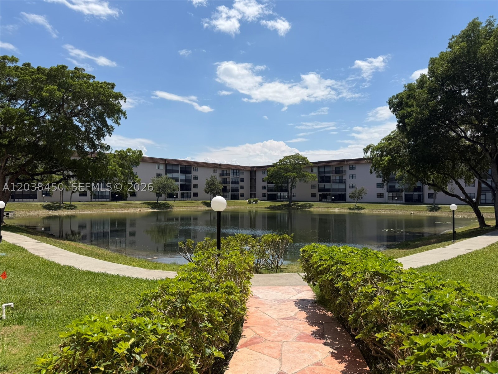 LAKES OF CARRIAGE HILLS - Residential