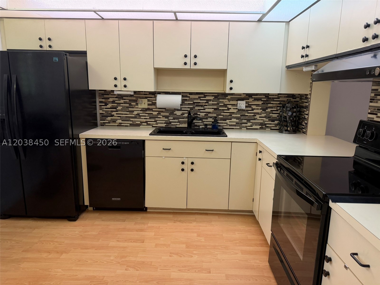 LAKES OF CARRIAGE HILLS - Residential