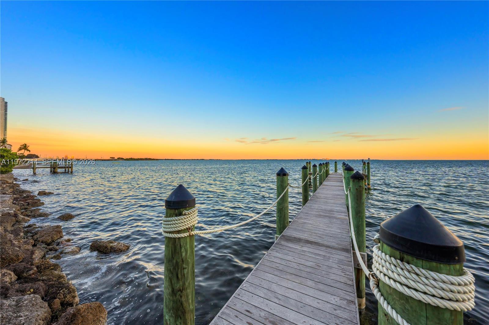 BRICKELLS FLAGLER - Residential