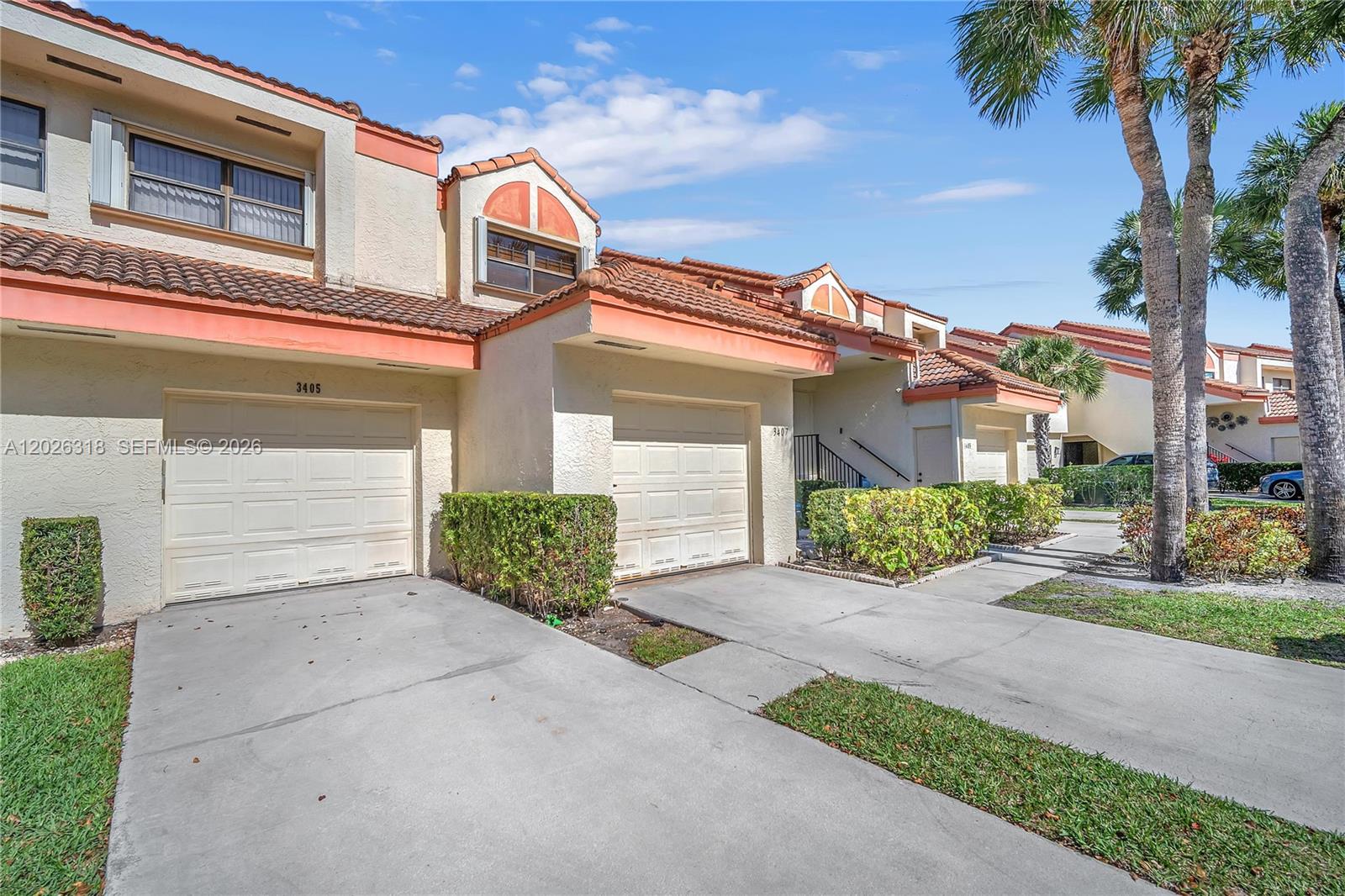 EMERALD OAKS 2 CONDO - Residential Lease
