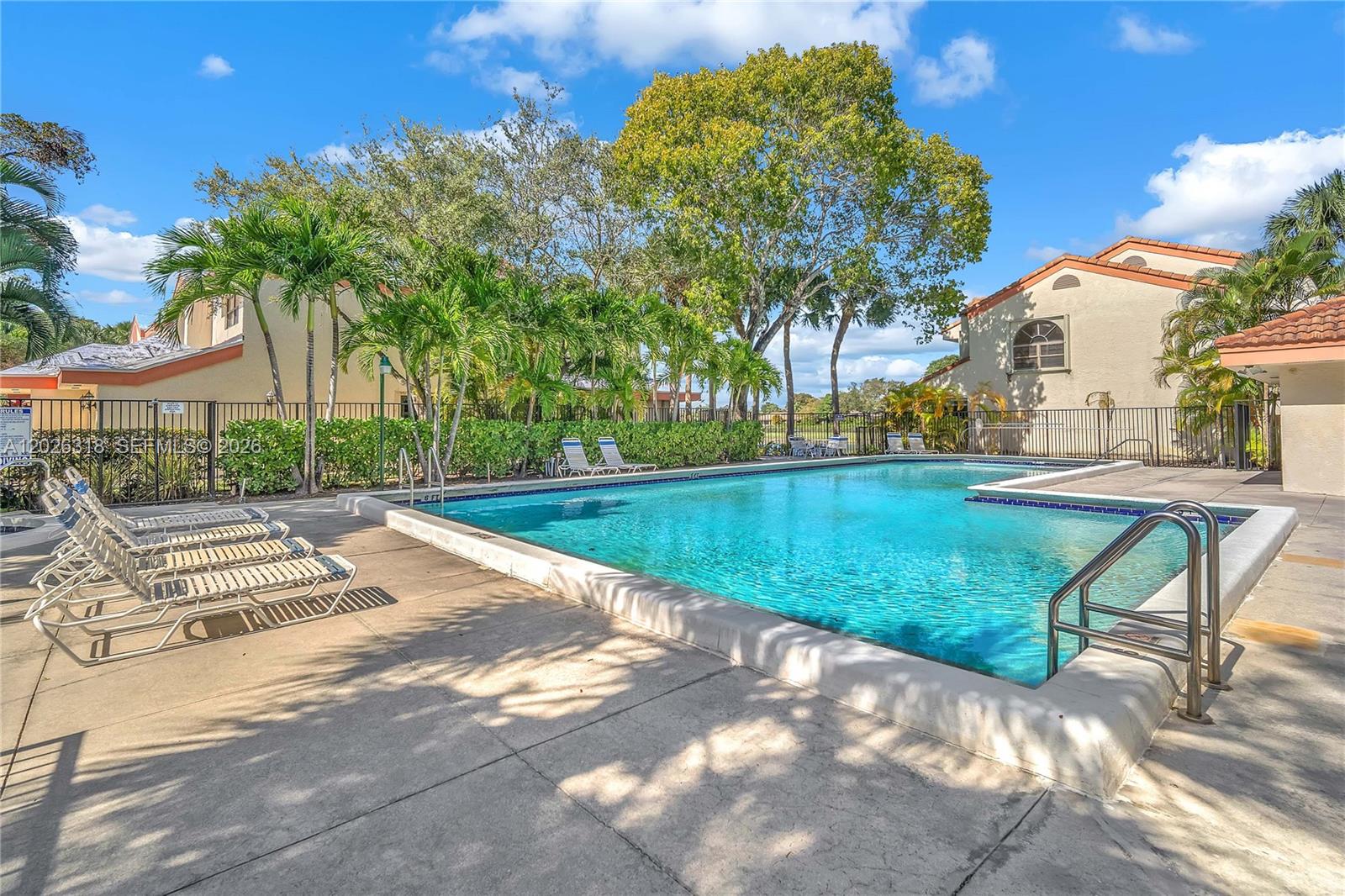 EMERALD OAKS 2 CONDO - Residential Lease