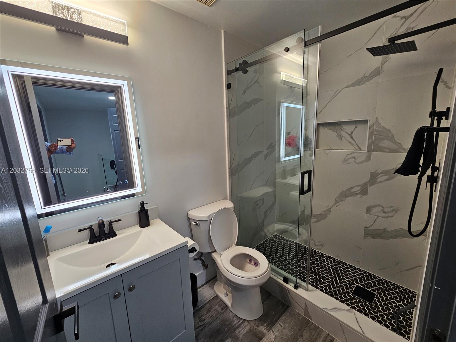 SILVER FALLS POD - Residential