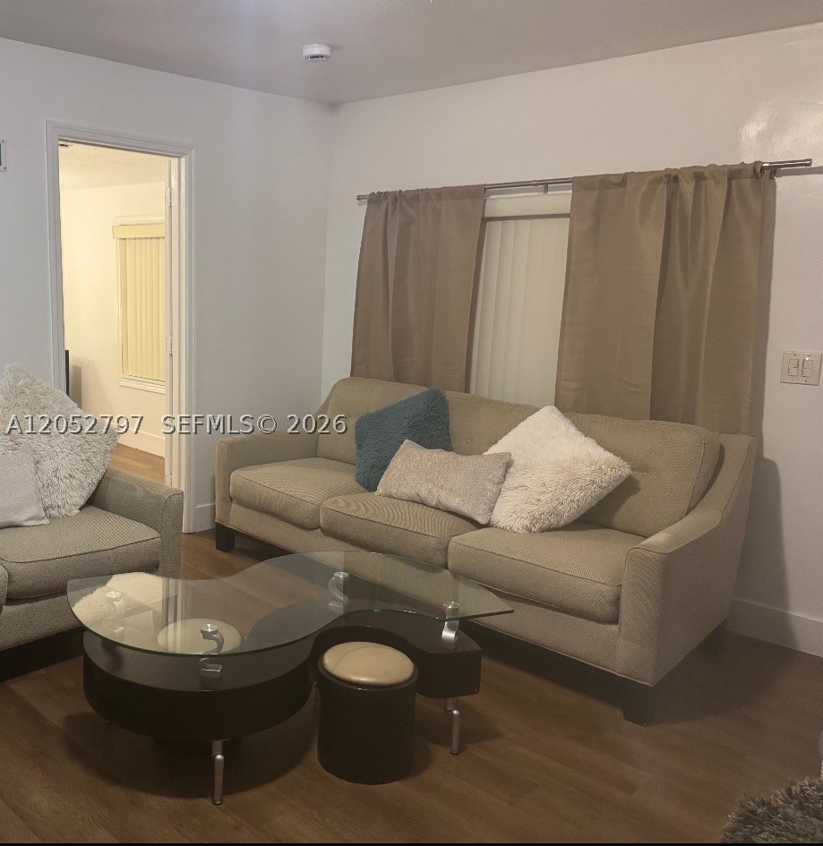 CAROLINDA PARK - Residential Lease