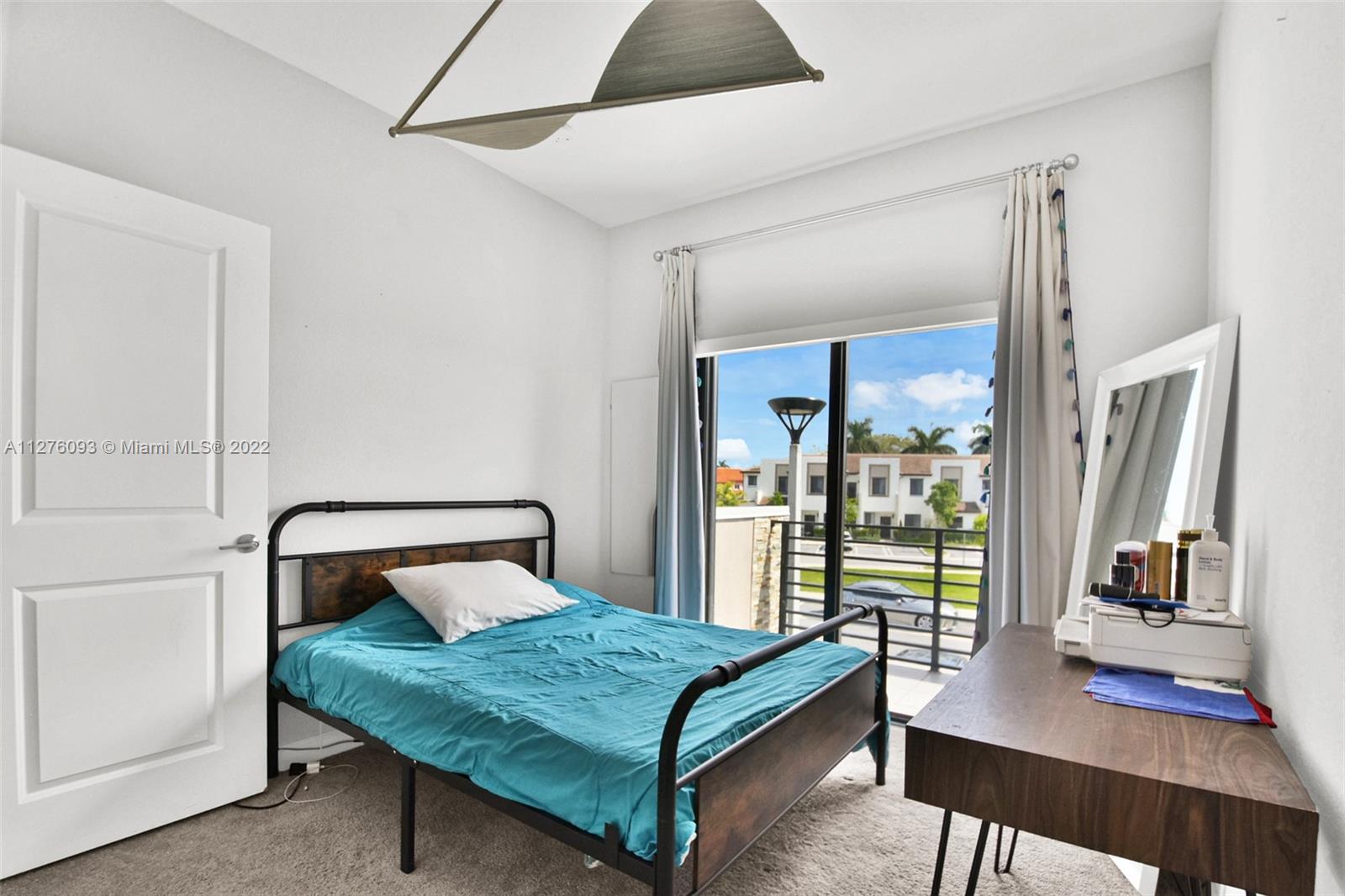 VIA VENTURA NEIGHBORHOOD - Residential