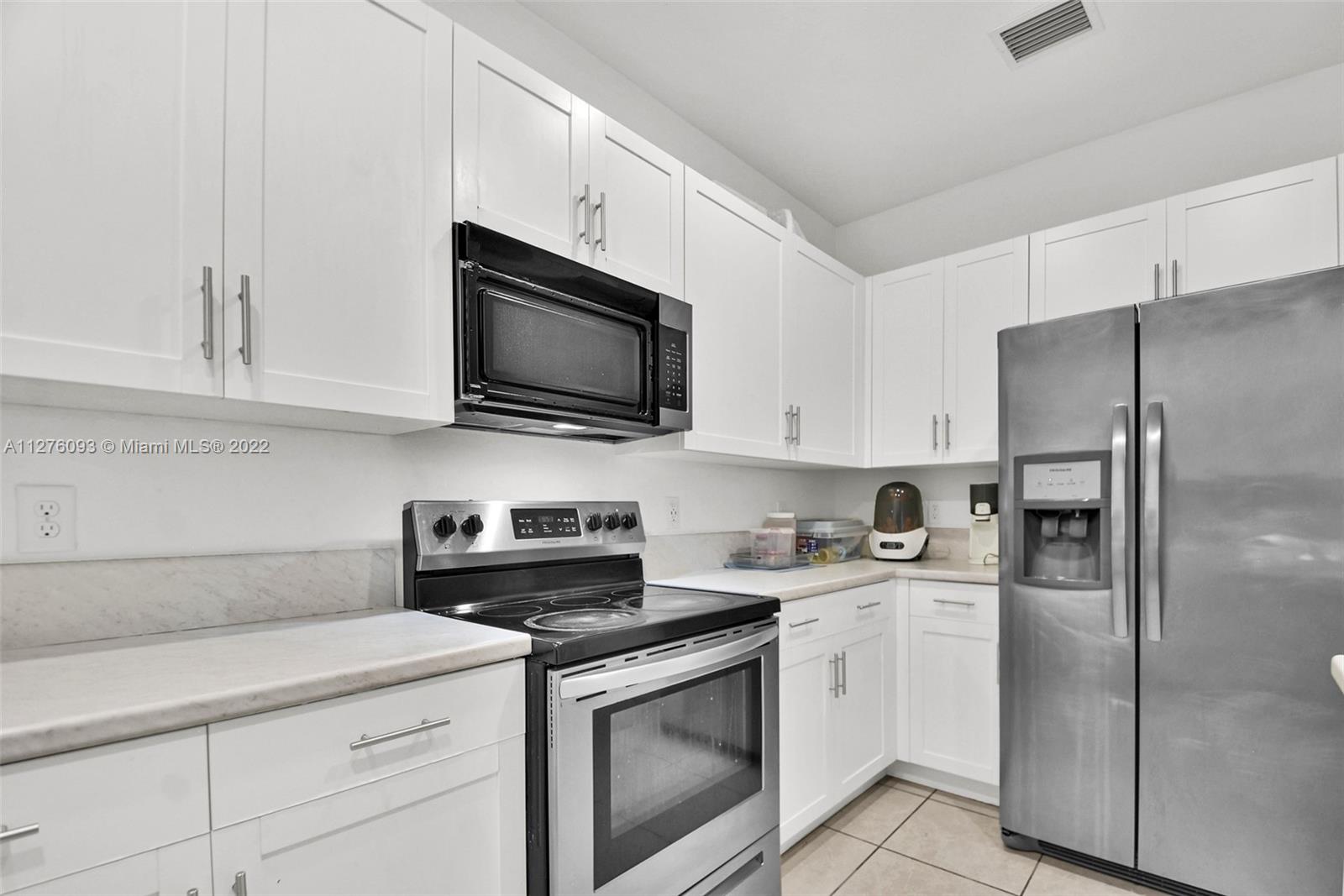 VIA VENTURA NEIGHBORHOOD - Residential