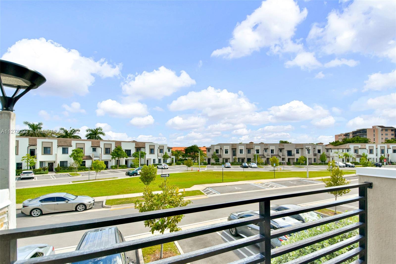 VIA VENTURA NEIGHBORHOOD - Residential