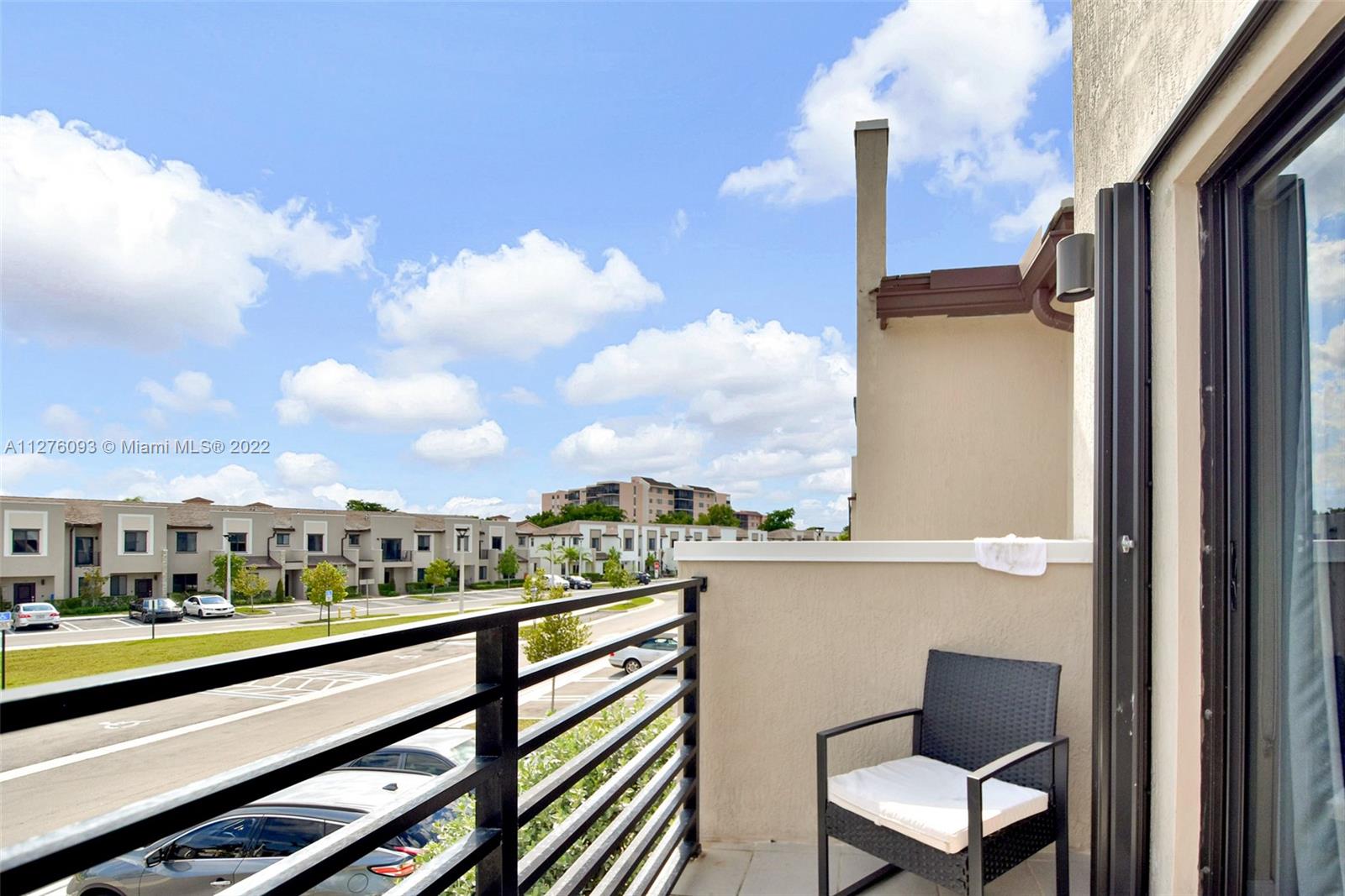 VIA VENTURA NEIGHBORHOOD - Residential