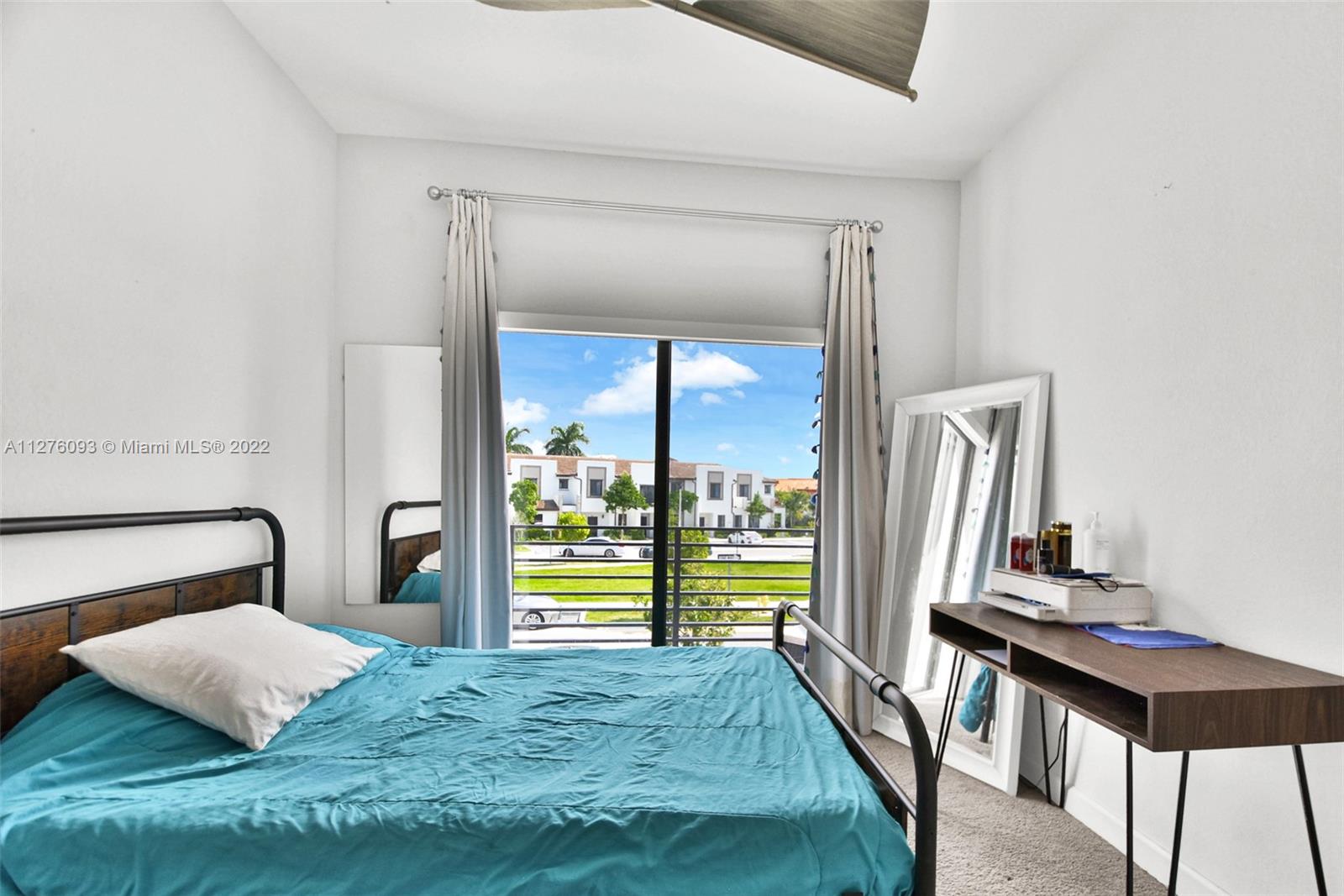 VIA VENTURA NEIGHBORHOOD - Residential