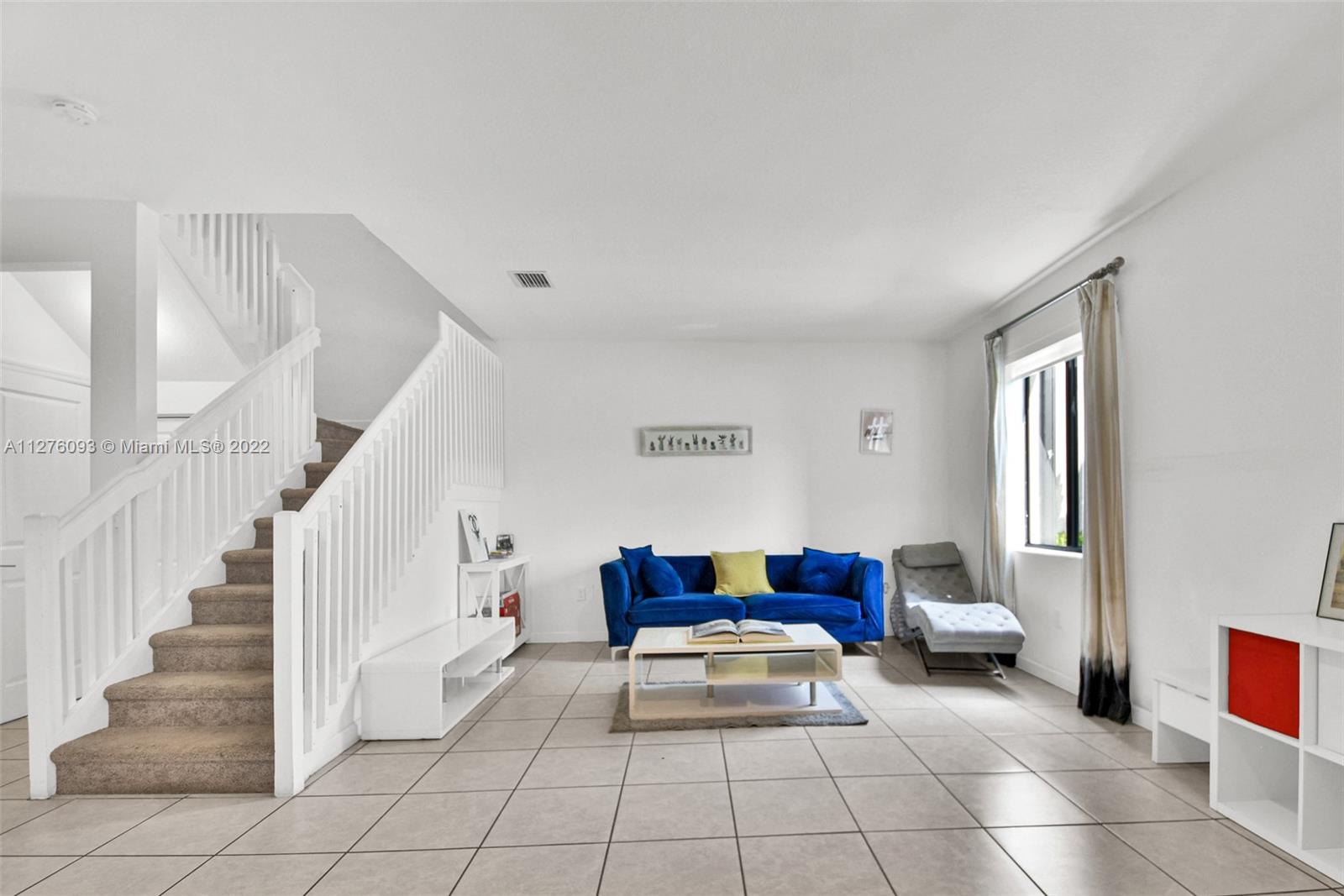 VIA VENTURA NEIGHBORHOOD - Residential