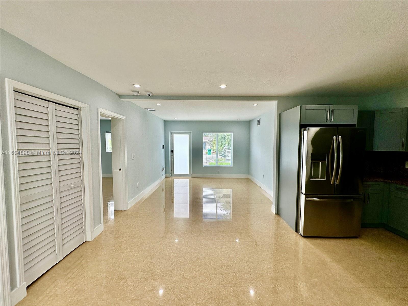 BREEZY ACRES - Residential Lease