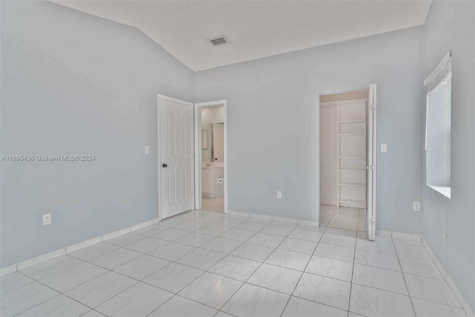 VILG HOMES COUNTRY WALK C - Residential Lease