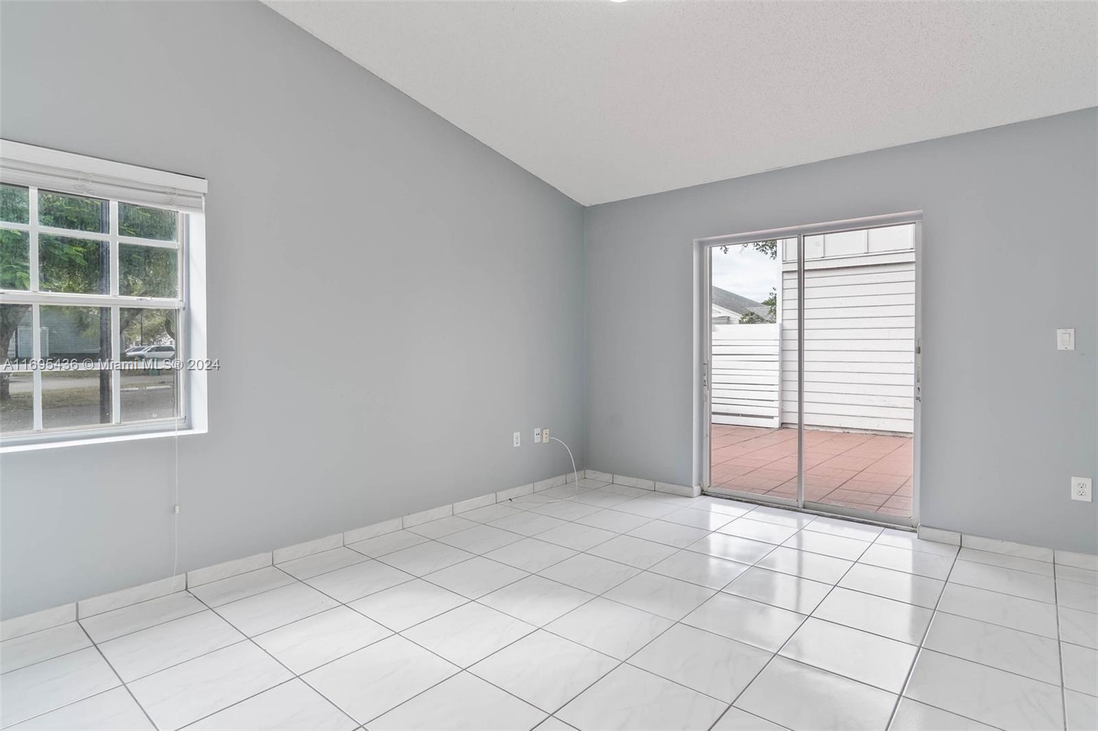 VILG HOMES COUNTRY WALK C - Residential Lease