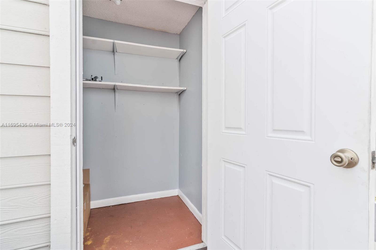 VILG HOMES COUNTRY WALK C - Residential Lease