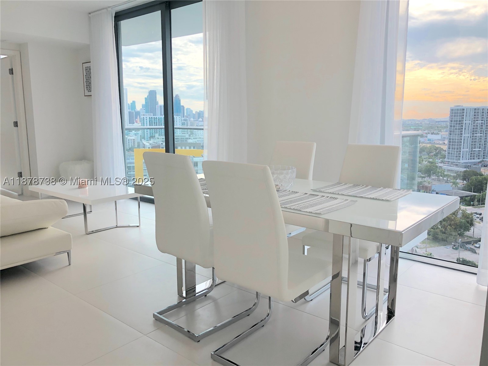 PARAISO BAYVIEWS CONDO - Residential