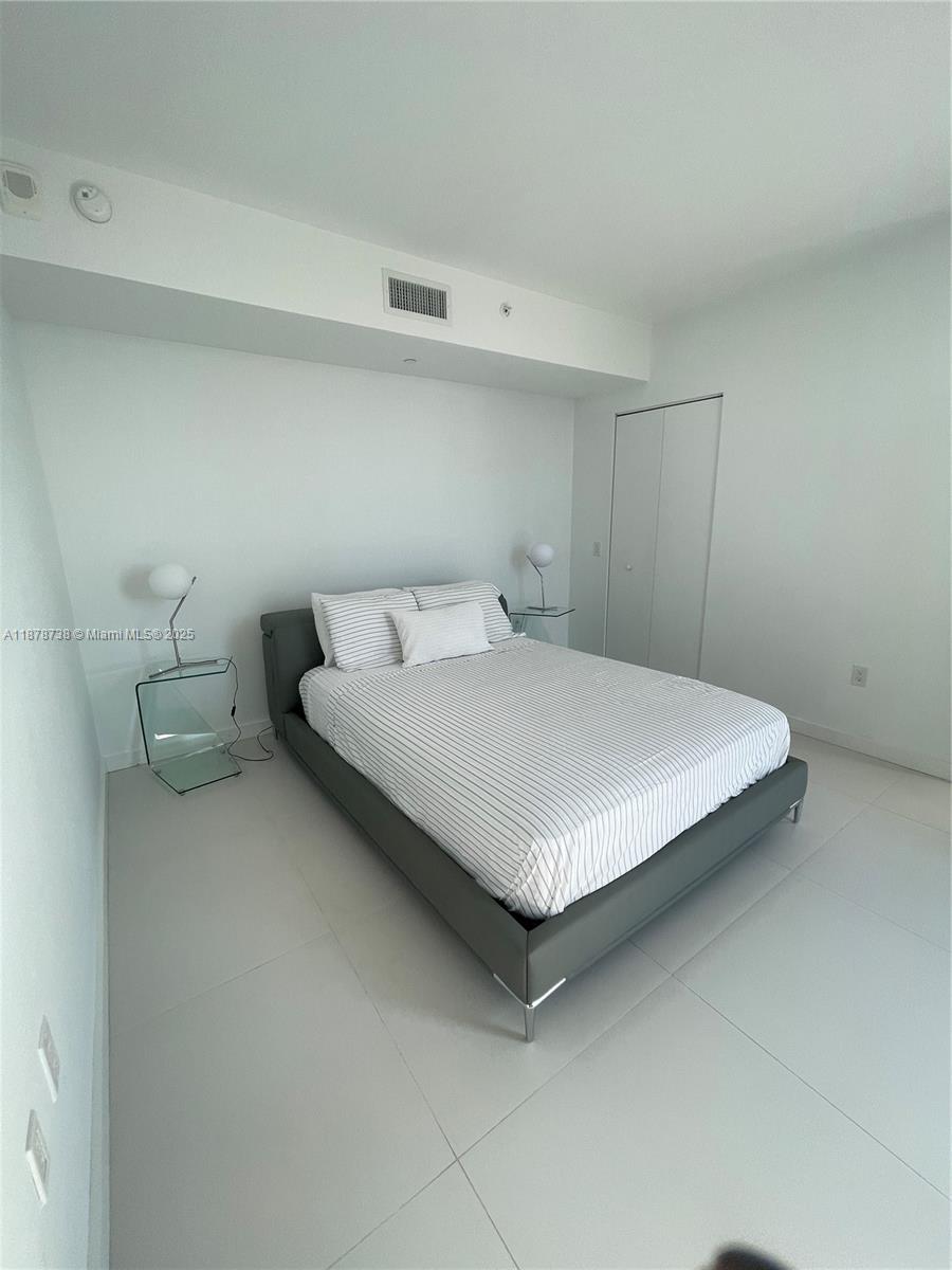 PARAISO BAYVIEWS CONDO - Residential