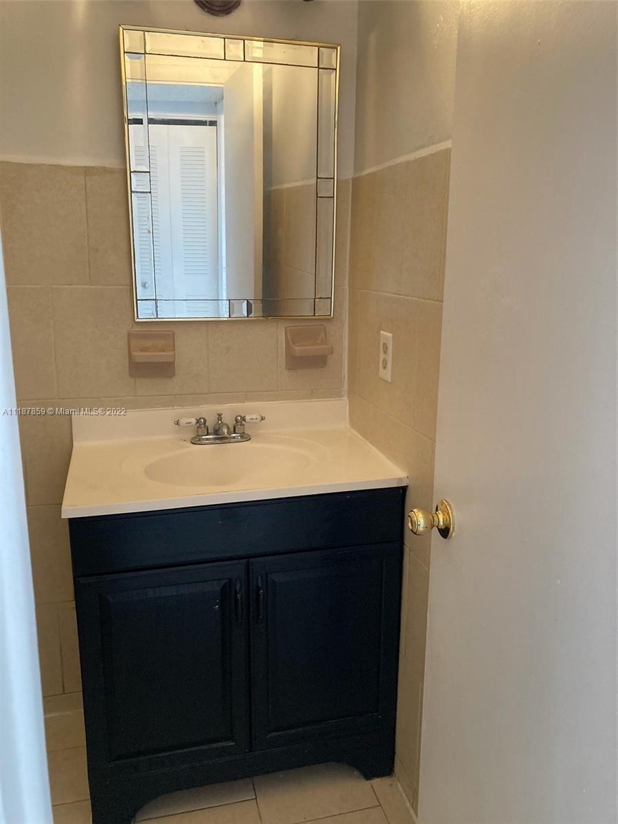 WESTLAND EDEN CONDO II - Residential