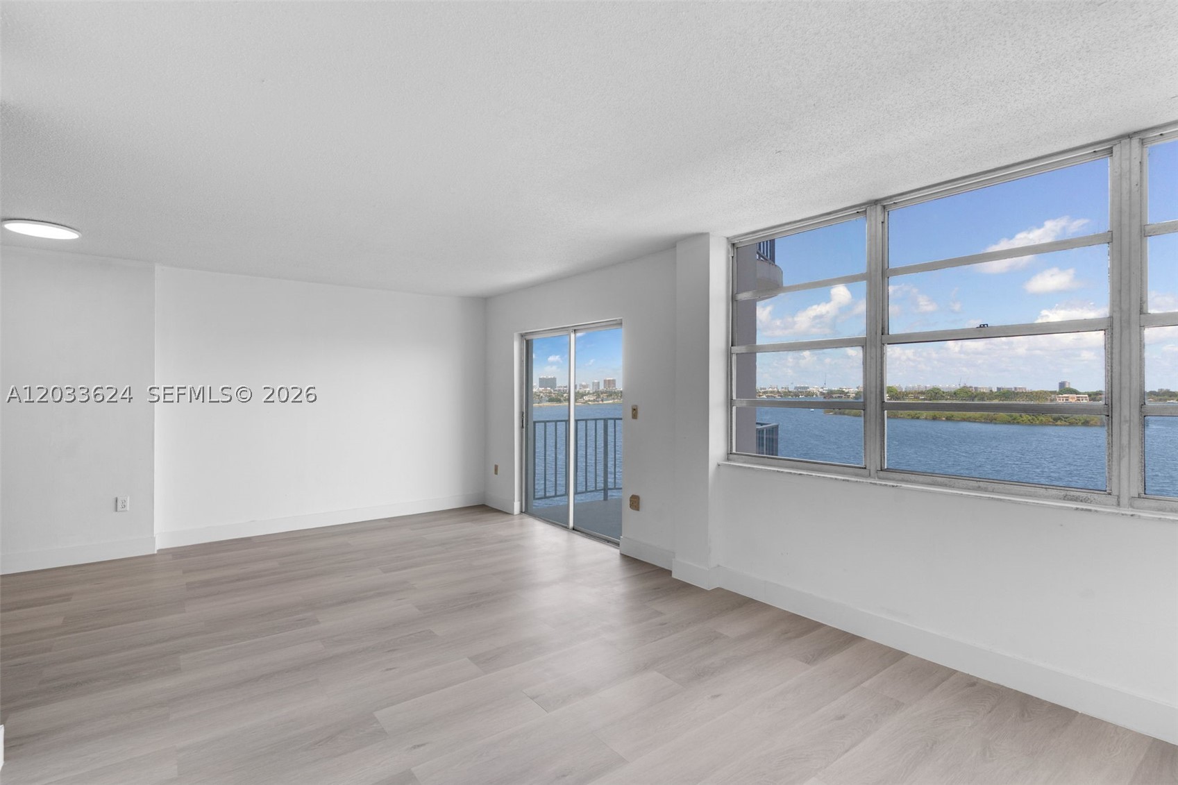 MAJORCA TOWERS CONDO - Residential