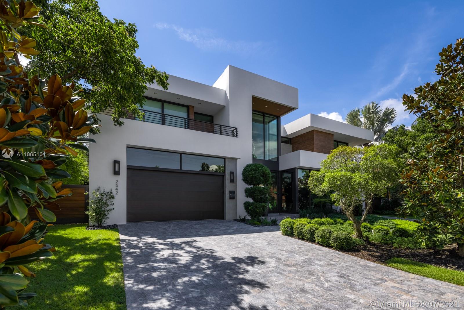 SEA ISLAND - Residential