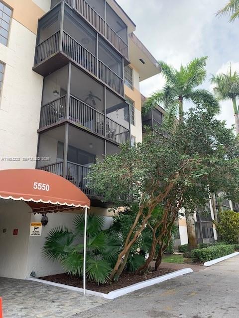 INVERWOOD CONDO - Residential