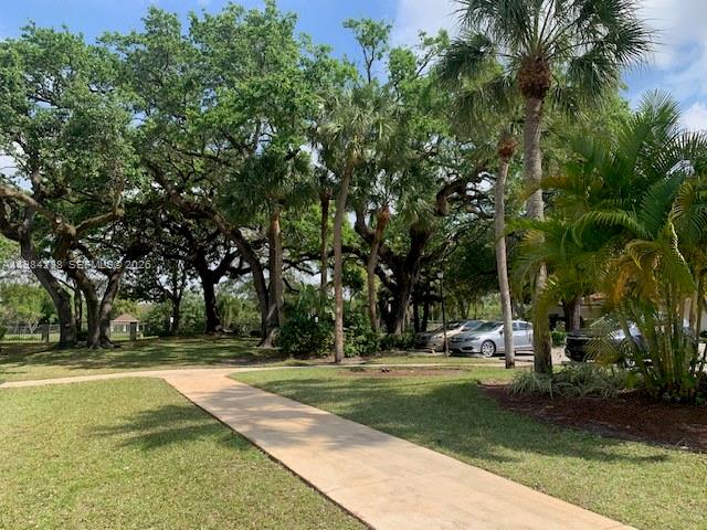 INVERWOOD CONDO - Residential