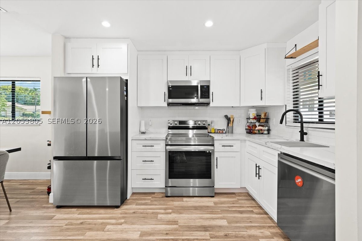 ROYAL PALM POINTE - Residential