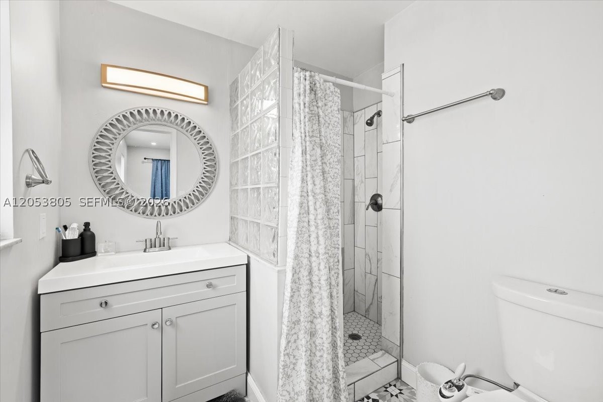 ROYAL PALM POINTE - Residential