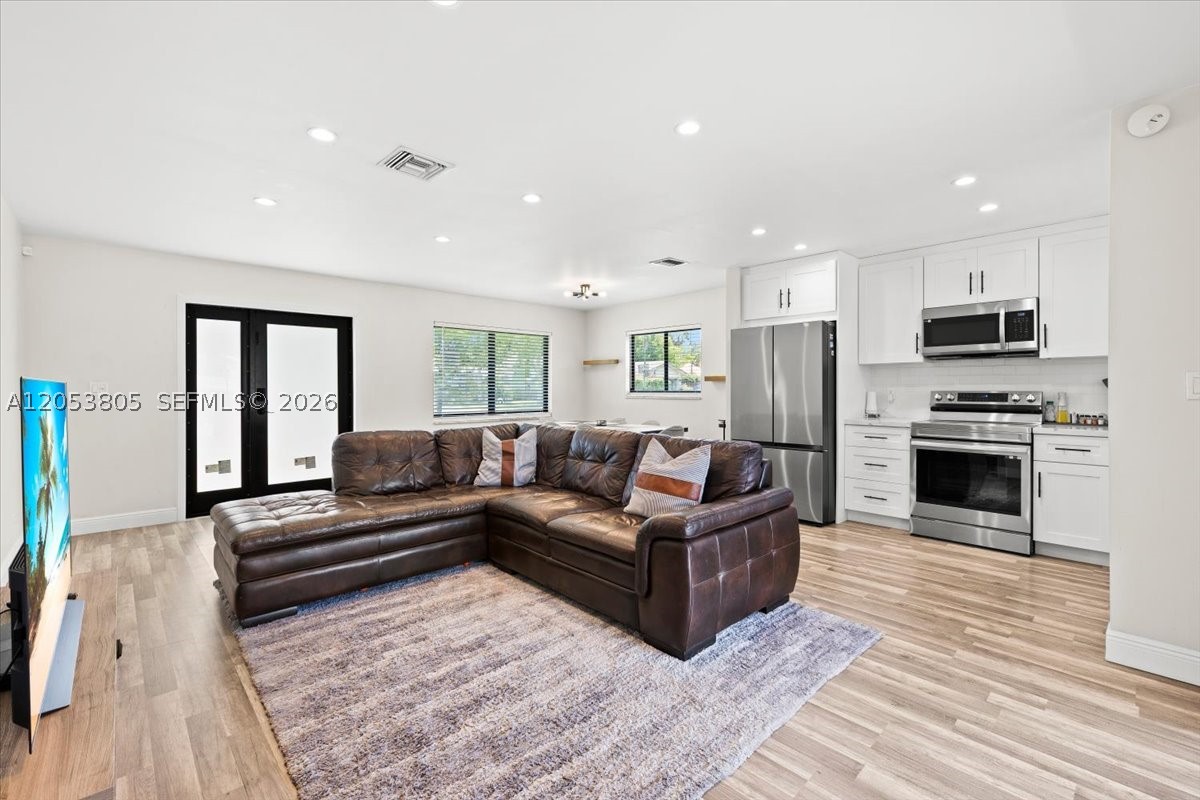 ROYAL PALM POINTE - Residential