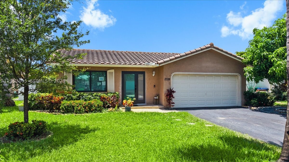 ROYAL PALM POINTE - Residential