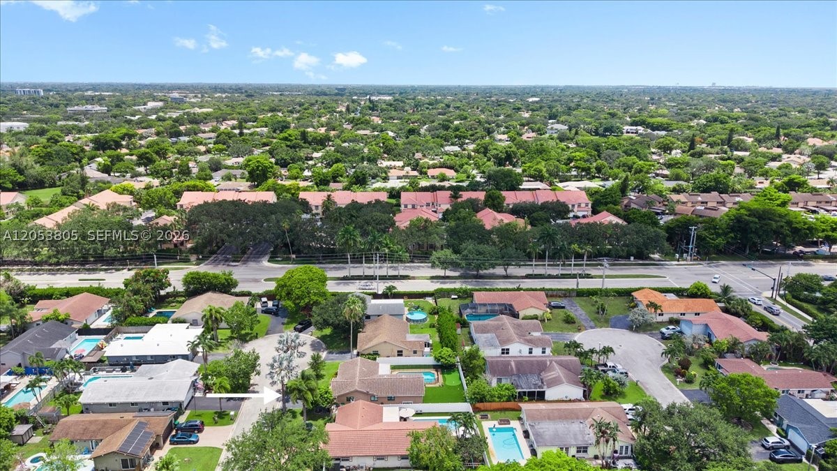 ROYAL PALM POINTE - Residential