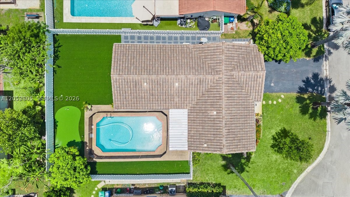 ROYAL PALM POINTE - Residential