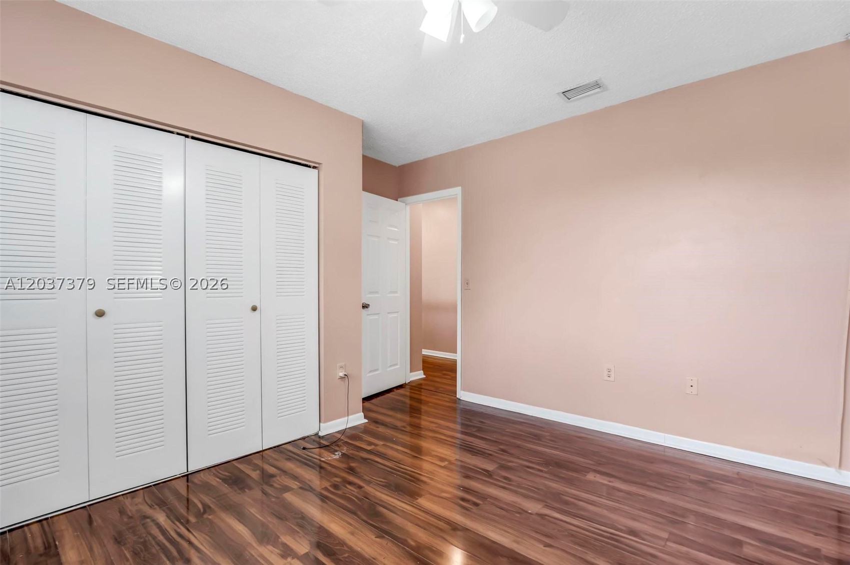 LAKESIDE SOUTH - Residential