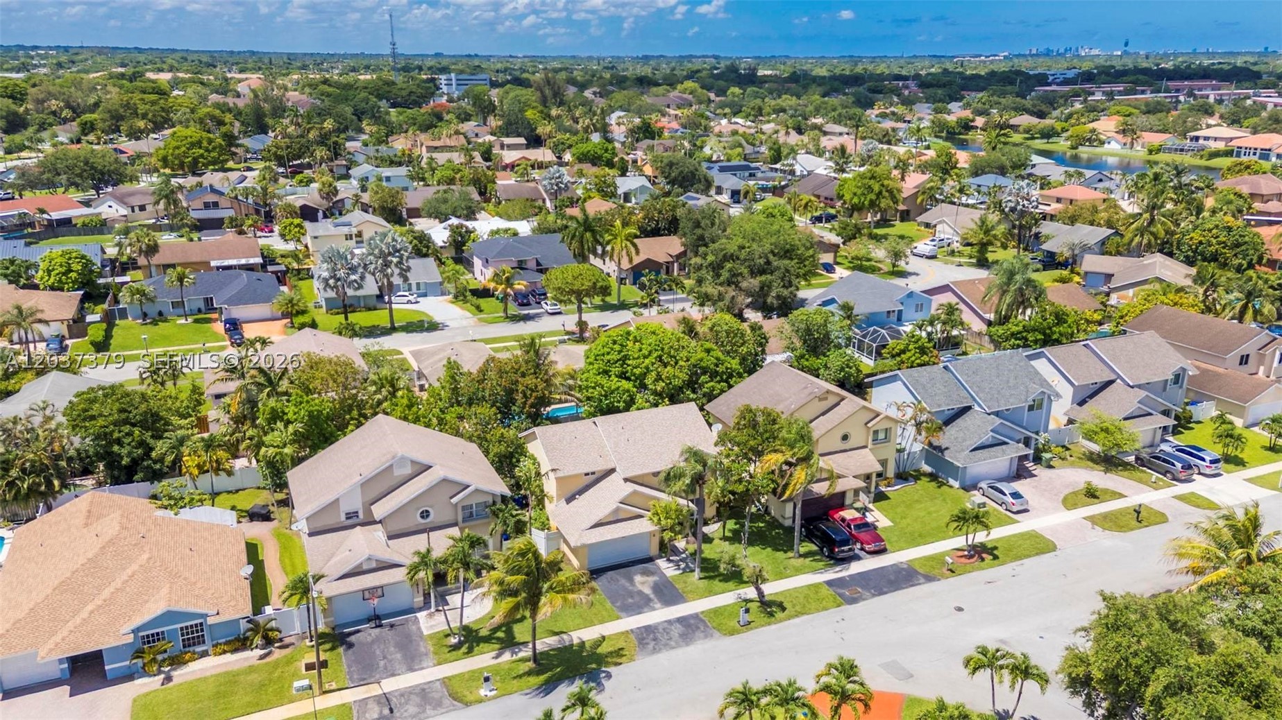 LAKESIDE SOUTH - Residential