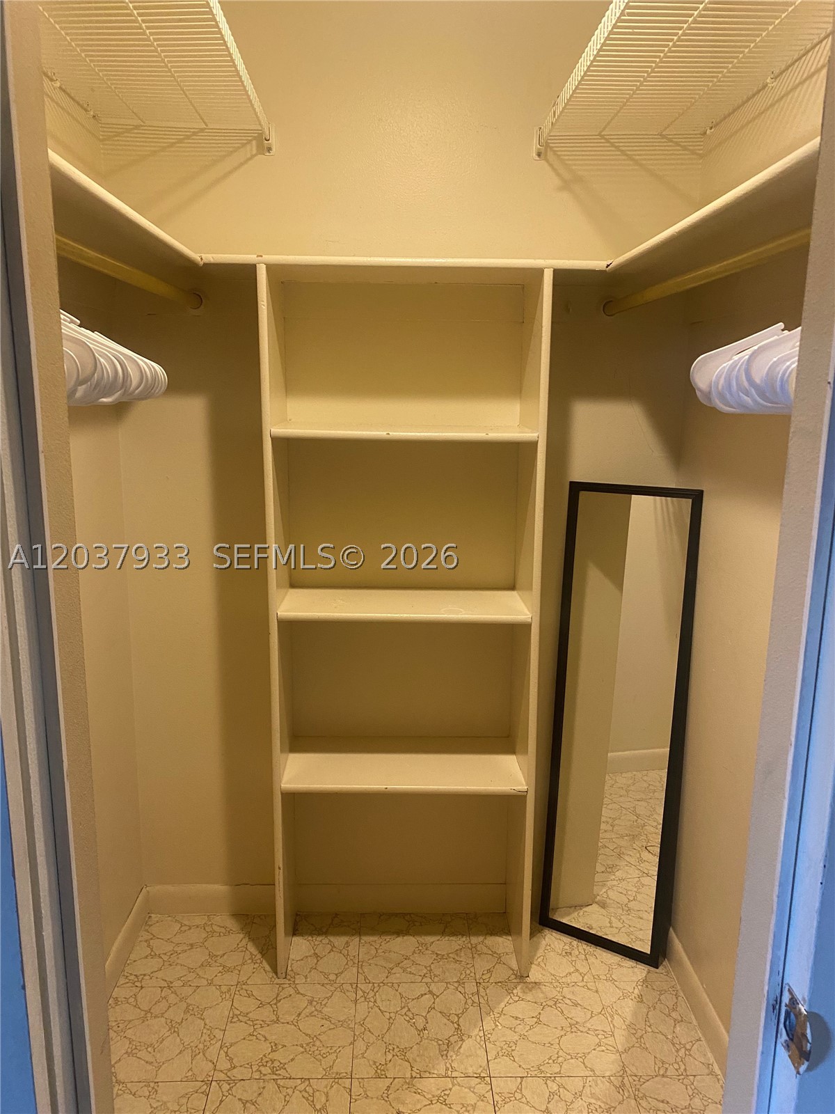STAR PARADISE CONDO - Residential Lease