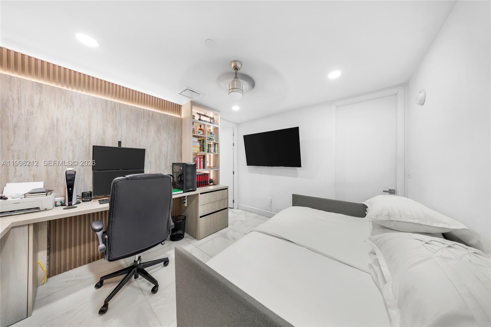 ESCOTTONIA PARK - Residential