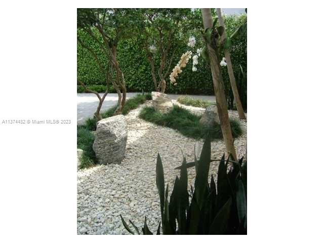 WHISPER  CONDO - Residential Lease