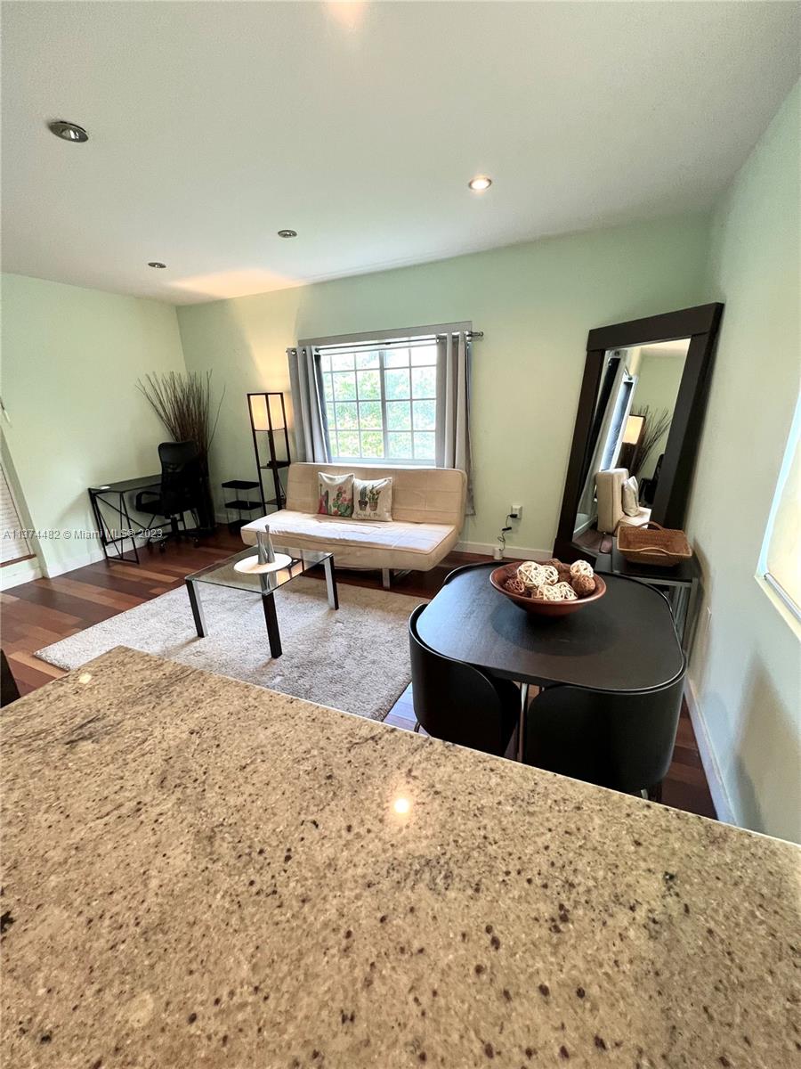 WHISPER  CONDO - Residential Lease