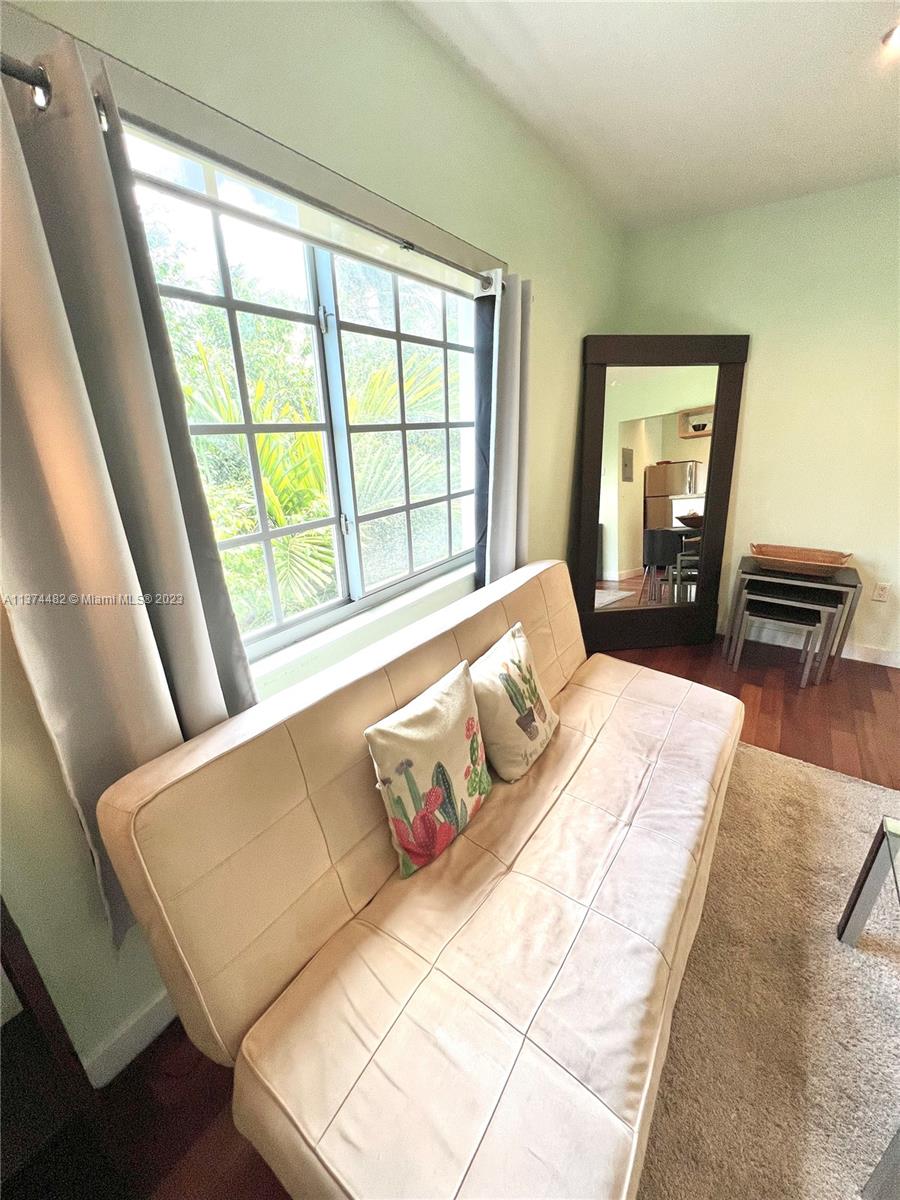 WHISPER  CONDO - Residential Lease