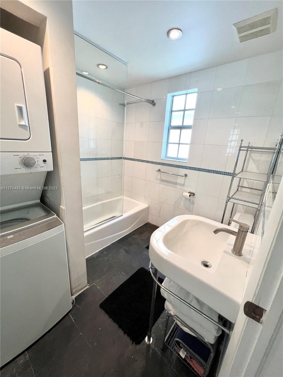 WHISPER  CONDO - Residential Lease