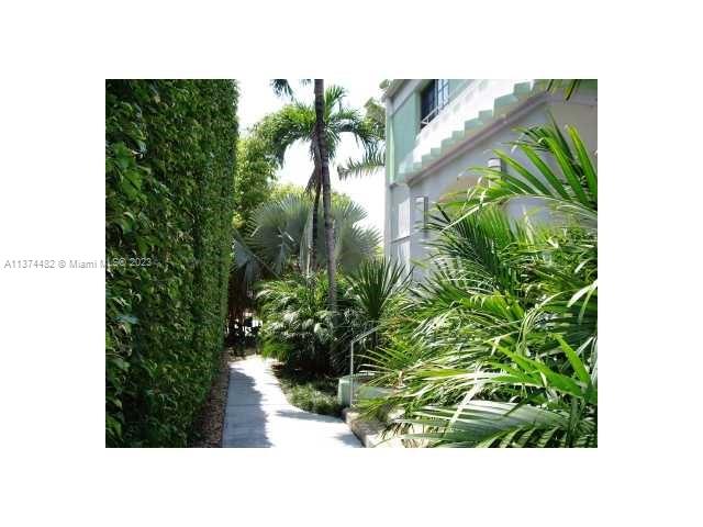 WHISPER  CONDO - Residential Lease