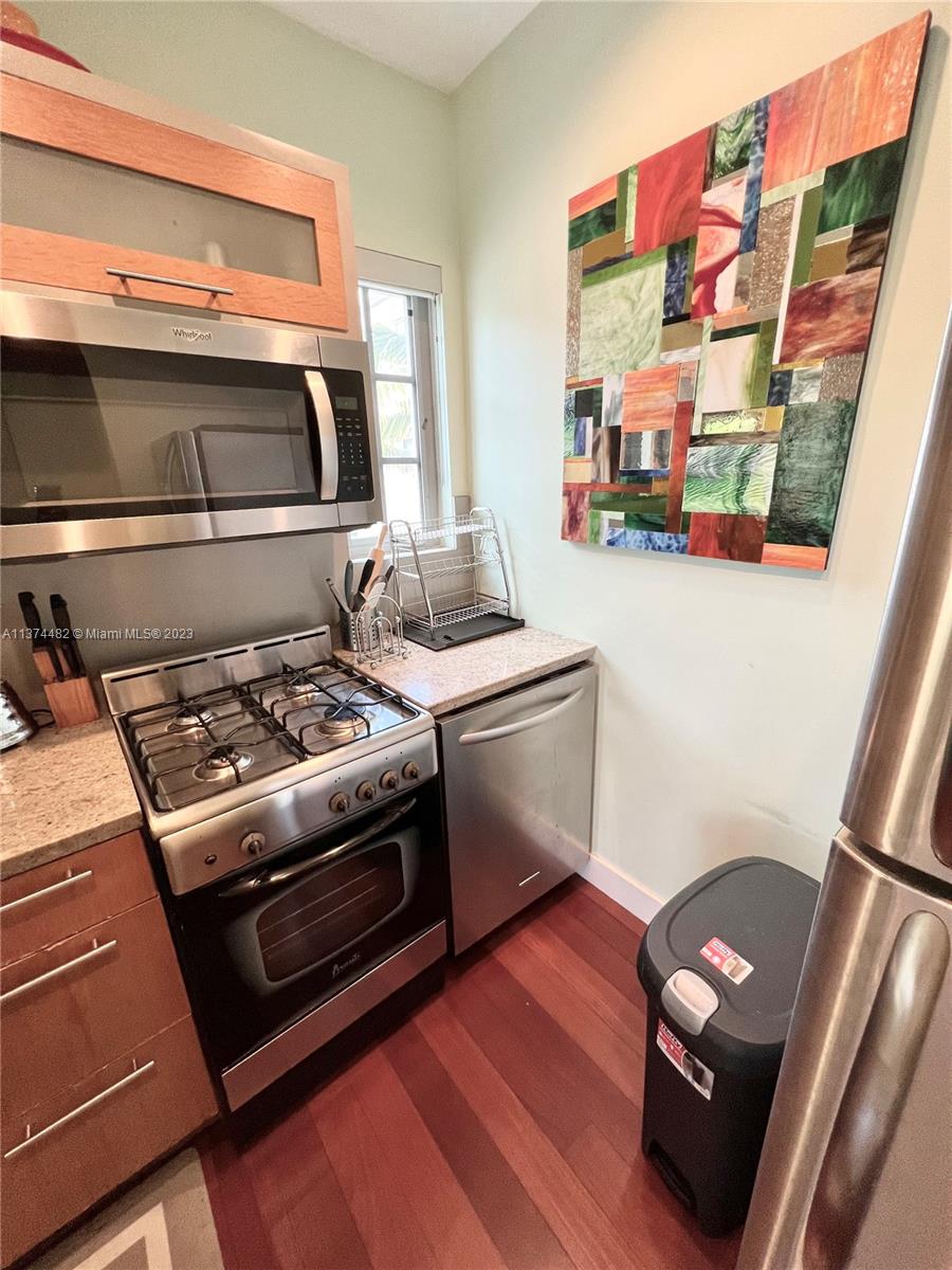 WHISPER  CONDO - Residential Lease