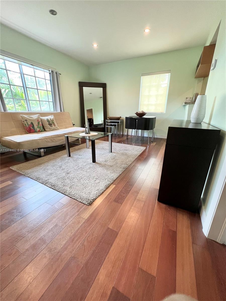 WHISPER  CONDO - Residential Lease