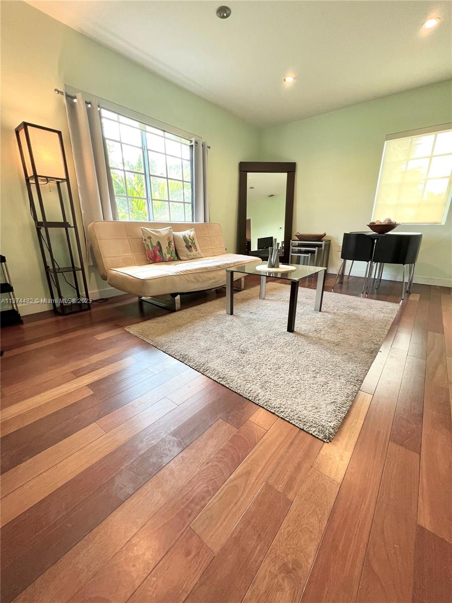 WHISPER  CONDO - Residential Lease