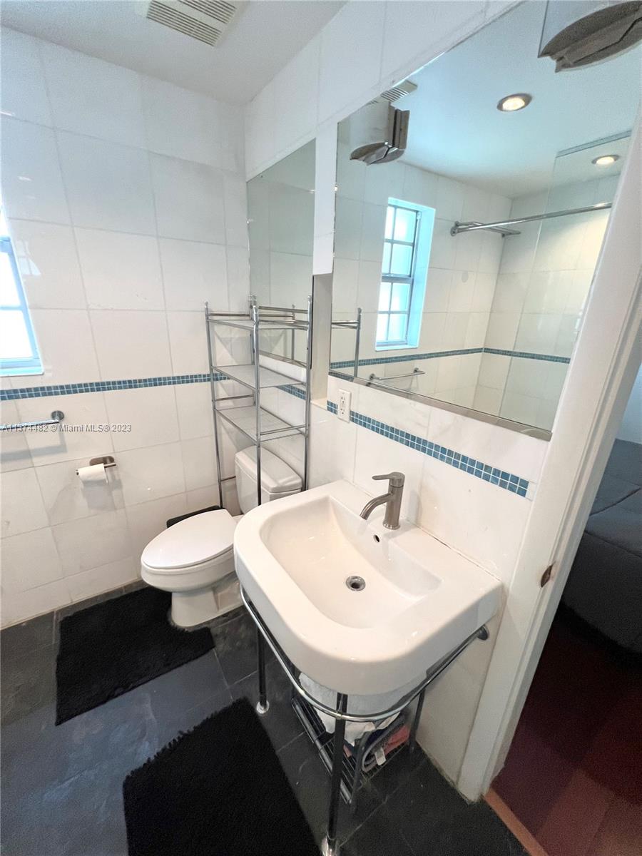 WHISPER  CONDO - Residential Lease