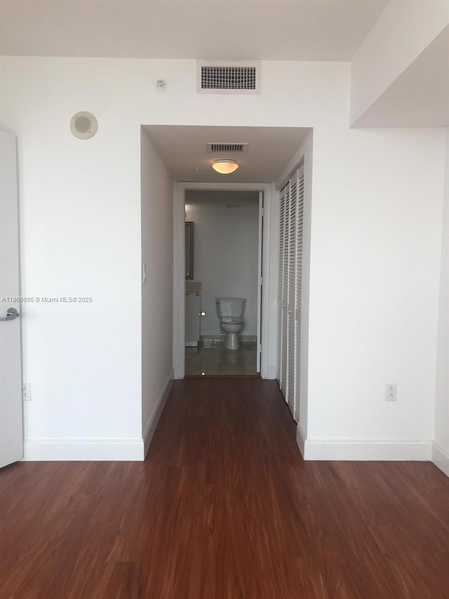1800 CLUB CONDO - Residential