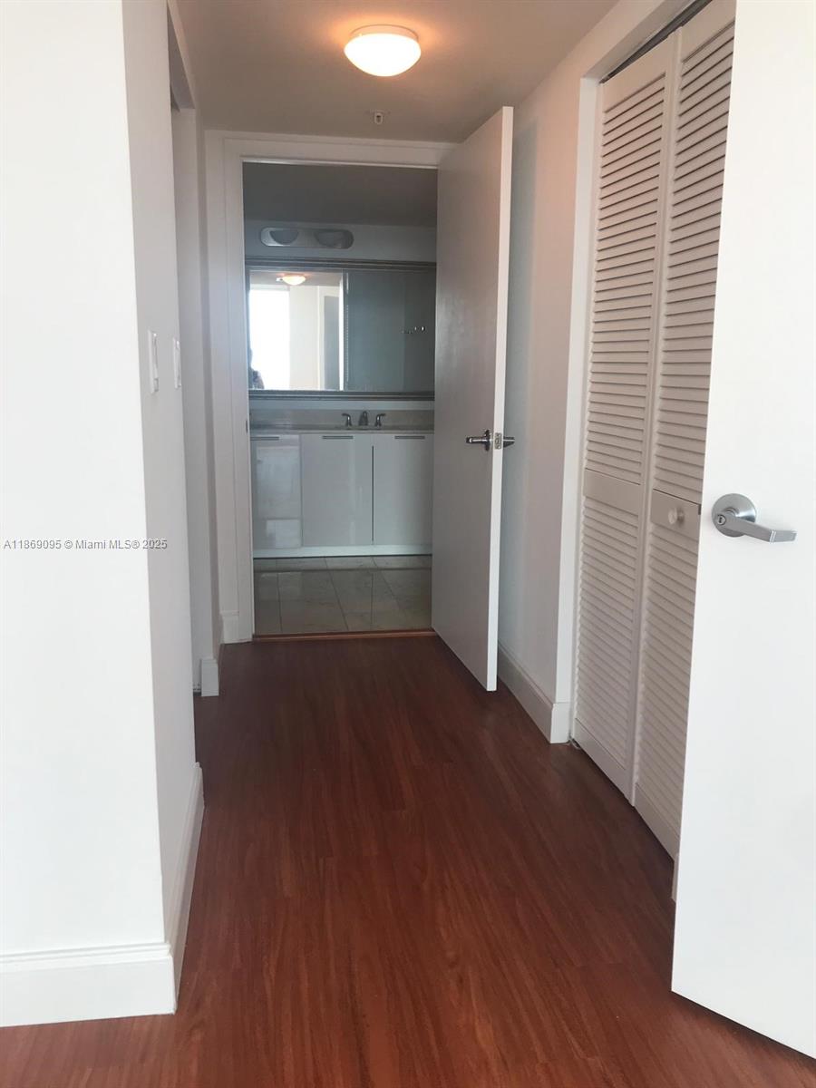 1800 CLUB CONDO - Residential